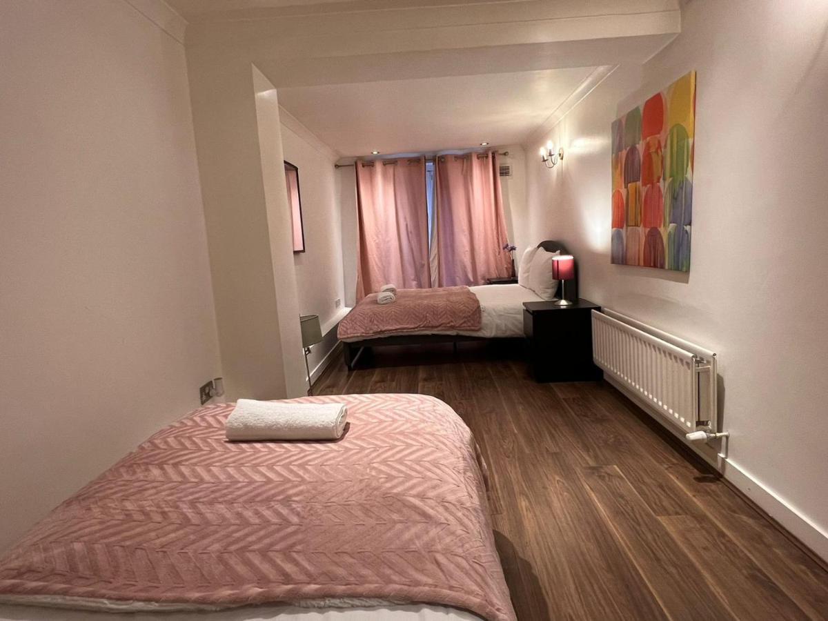 Entire 2-Bedroom Flat In Camden Londres Exterior foto